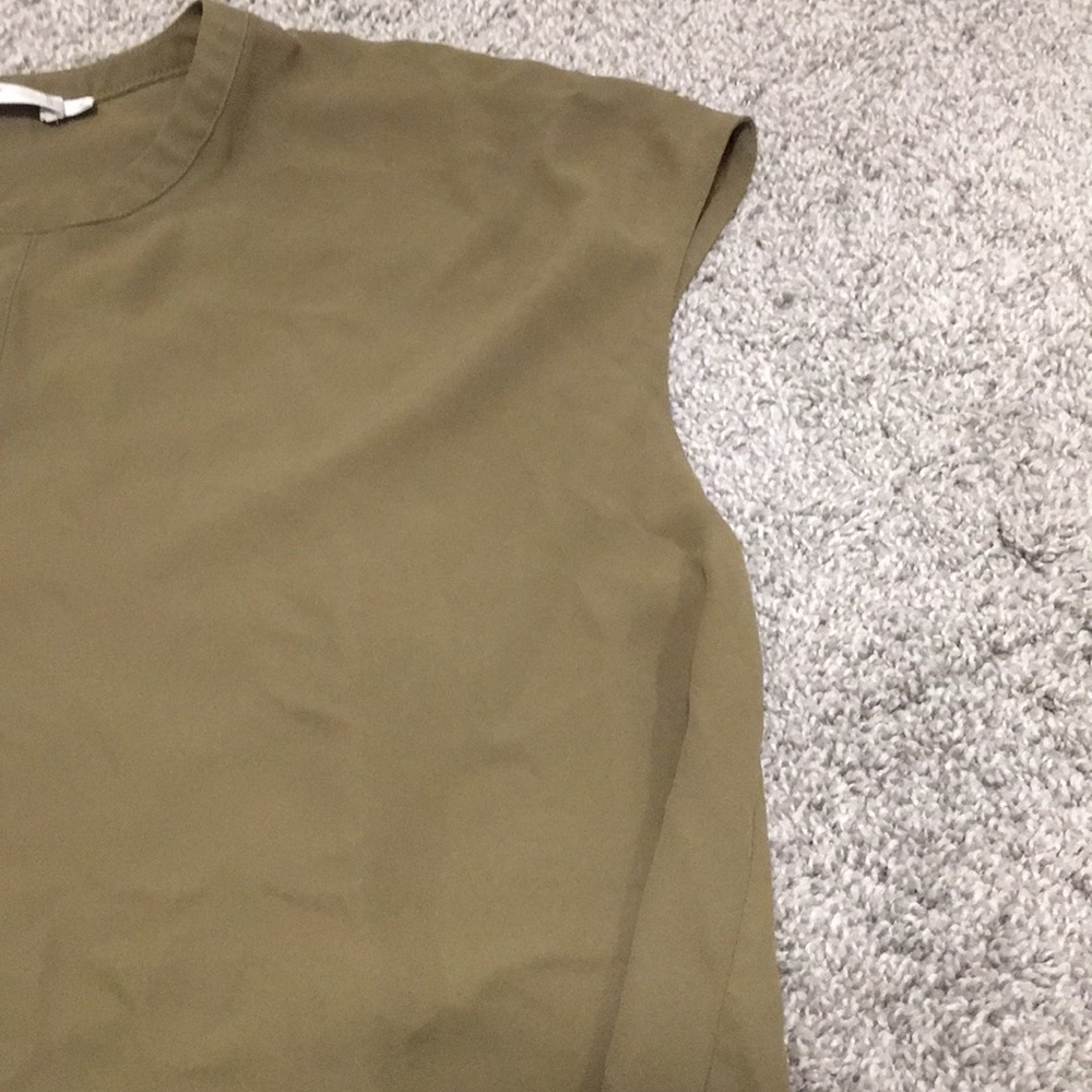 Shirt - Picture 4 of 4